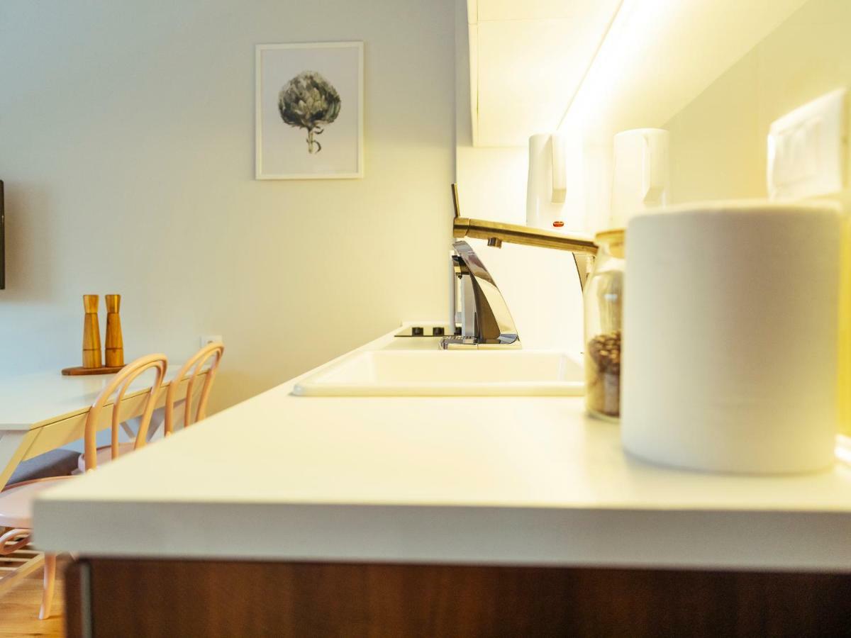 בוקרשט Boutique Luxury Flats - La Maison Du Petit Paris מראה חיצוני תמונה