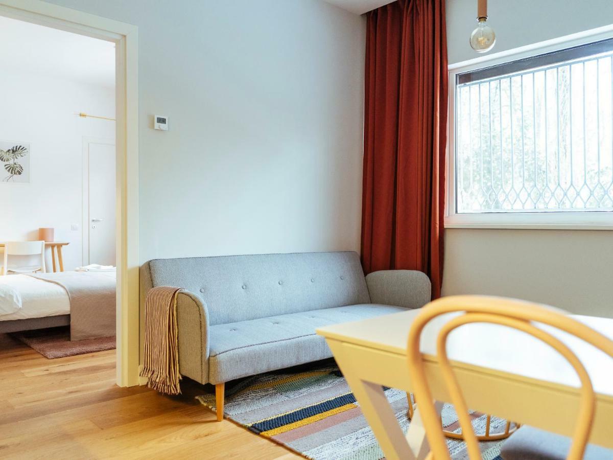 בוקרשט Boutique Luxury Flats - La Maison Du Petit Paris מראה חיצוני תמונה