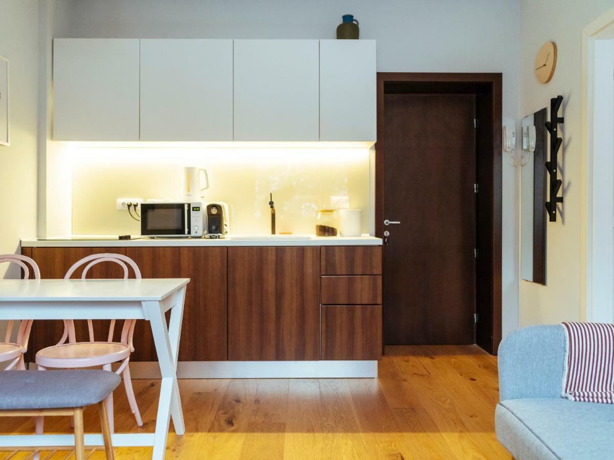 בוקרשט Boutique Luxury Flats - La Maison Du Petit Paris מראה חיצוני תמונה