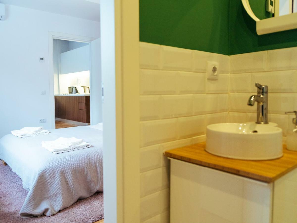 בוקרשט Boutique Luxury Flats - La Maison Du Petit Paris מראה חיצוני תמונה